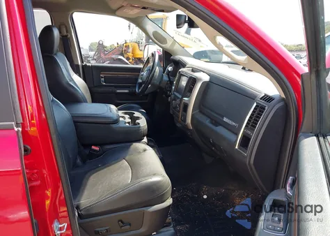 2017 Ram 2500 Laramie 4X4 6'4 Box z USA, uszkodzony, nr VIN 3C6UR5FL2HG600488